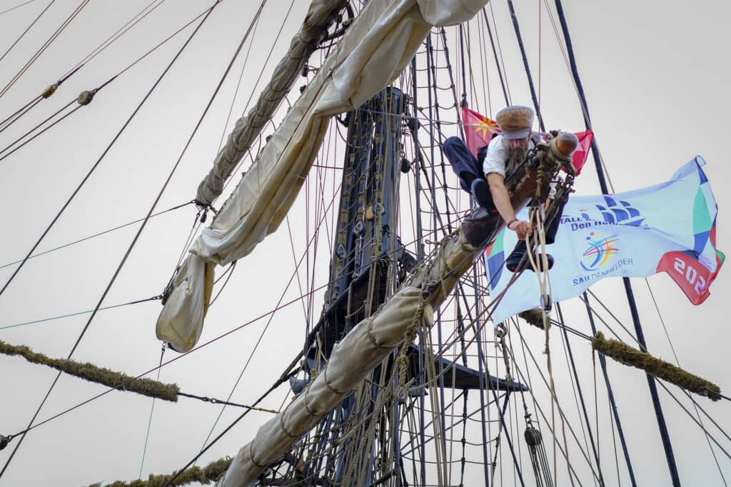 Werk aan de tuigage Sails Den Hhelder 2023
